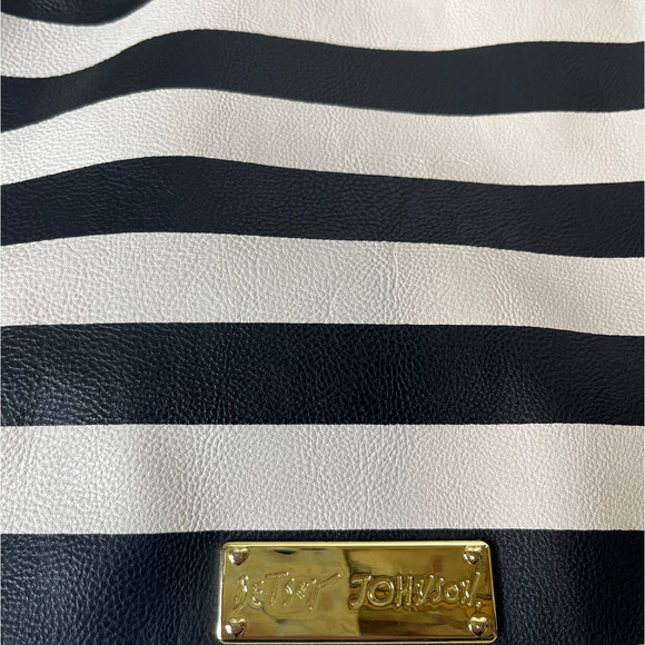 SOLD…..Betsey Johnson Vintage Y2K Purse Weekender Tote Extra Large Pink Bow - Picture 8 of 8